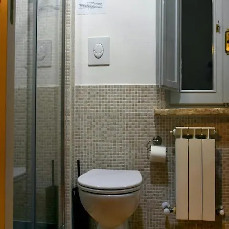 Santa Cecilia - Rooms&suite Pensión 4*