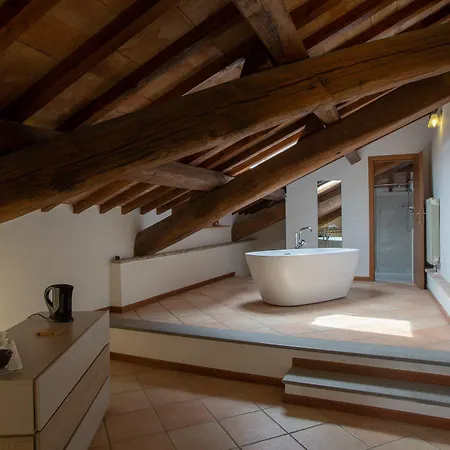 Santa Cecilia - Rooms&suite Pensión Perugia