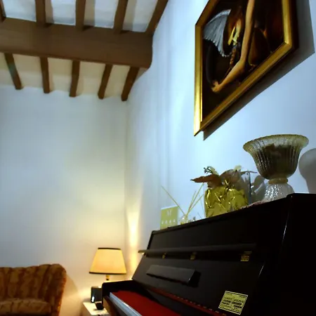 Santa Cecilia - Rooms&suite Pensión 4*