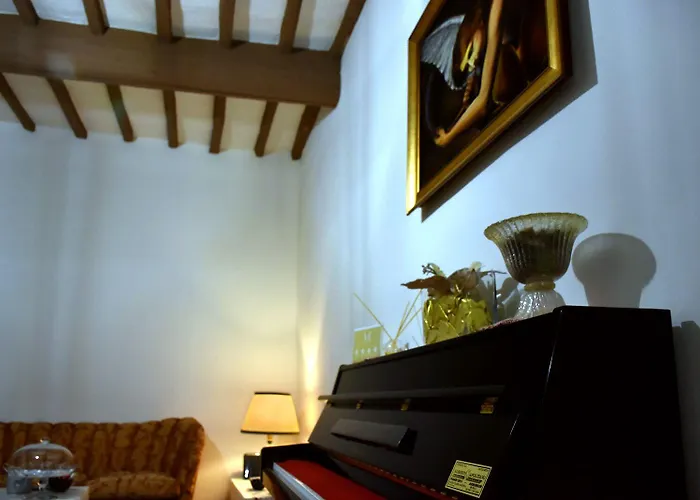 Santa Cecilia - Rooms&suite بيت ضيافة 4*