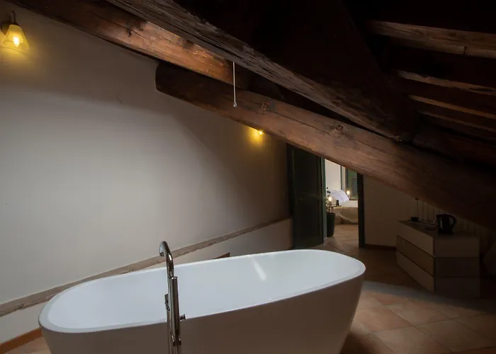 Santa Cecilia - Rooms&suite Affittacamere